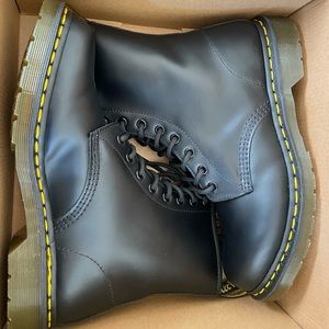 BNIB black Doc Marten combat boots